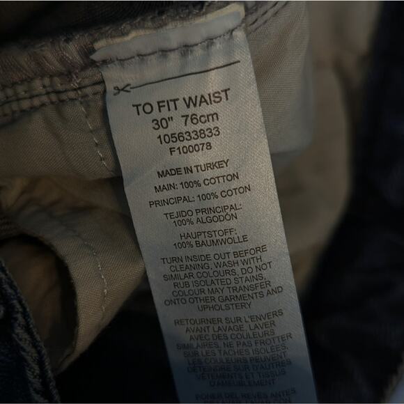 Reclaimed Vintage Dark Wash Raw Hem Bootcut Jeans Size 30 - Picture 8 of 8